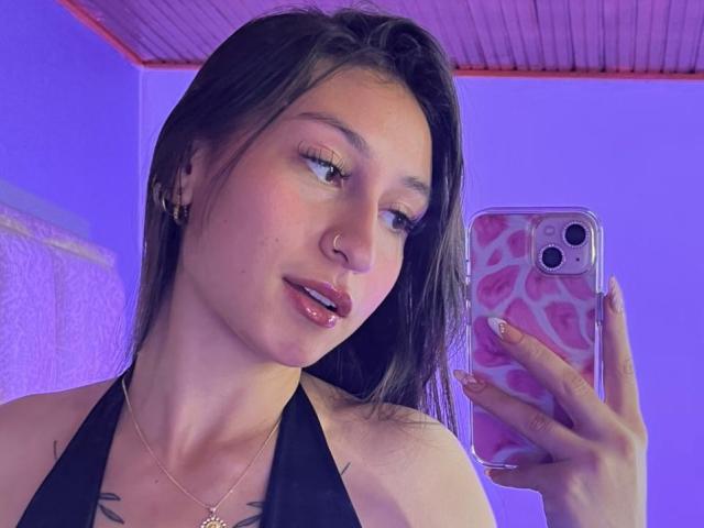 MaddyCarina - Live porn &amp; sex cam - 28959812