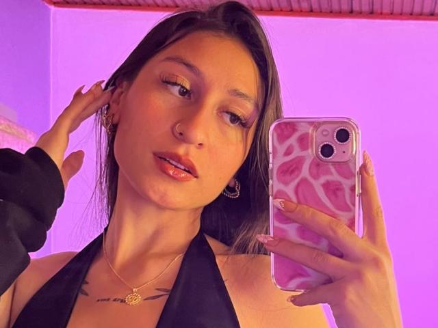 MaddyCarina - Live porn &amp; sex cam - 28959818