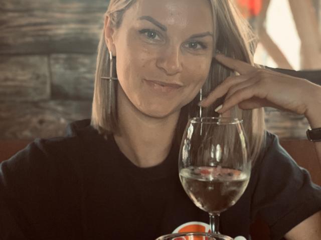 BelleLisaG - Live Sex Cam - 28960454