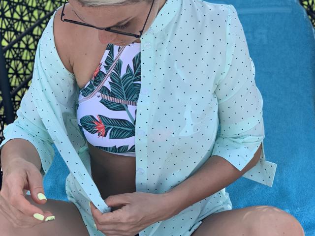 BelleLisaG - Live Sex Cam - 28960511