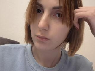 Ver la ficha detallada de EllaDestiny