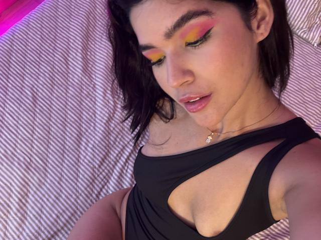 ScarlletZhen - Live porn &amp; sex cam - 28962857