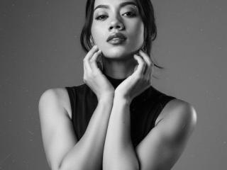 Ver la ficha detallada de LunaGomezz