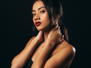 Ver la ficha detallada de LunaGomezz