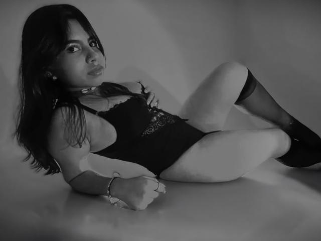 CelesteMorel - Live sex cam - 28968980