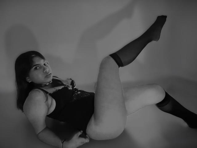 CelesteMorel - Live sex cam - 28968995