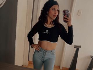 Ver la ficha detallada de MyaaTyler