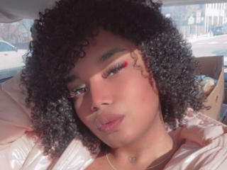 Ver la ficha detallada de Nahomy4sara