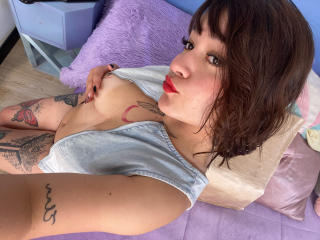 Voir la fiche détaillée de AnikaFleur