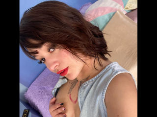 Voir la fiche détaillée de AnikaFleur