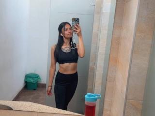 Voir la fiche détaillée de NiaWhitee