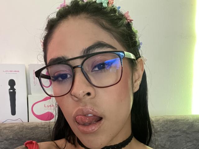 StellaBeckker - Live porn &amp; sex cam - 28972190