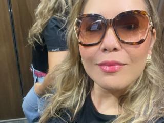 Voir la fiche détaillée de AnnaJaimes