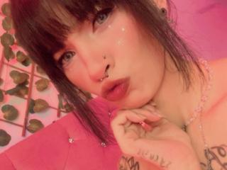 Voir la fiche détaillée de LaurenEvie69