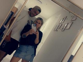 Voir la fiche détaillée de Countrytoyboyandhotmilf