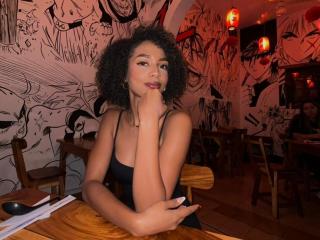 Voir la fiche détaillée de AylaCallowey