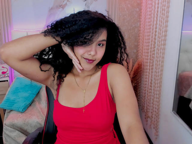 AriaVega - Live Sex Cam - 28976279