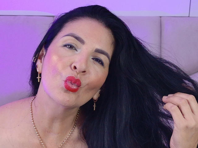 AlizonMoreti - Porno na żywo i seks kamera - 28977485