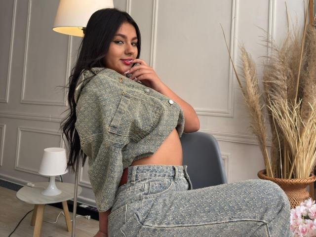 AlessiaFerry - Live porn &amp; sex cam - 28978769