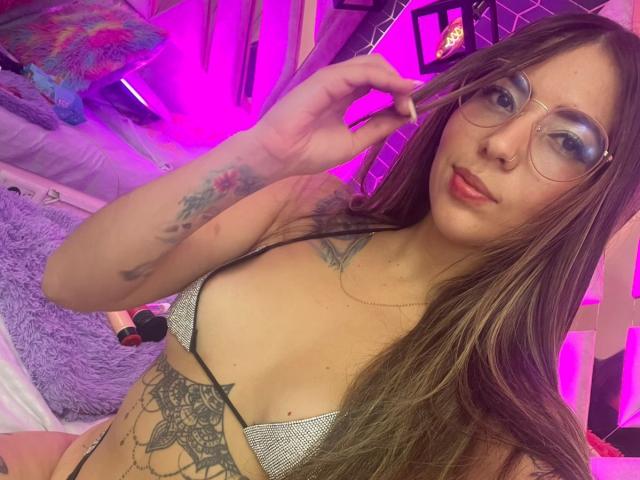 CoralRosse - Live porn &amp; sex cam - 28979261