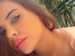 Δείτε την λεπτομερή καρτέλα του AshleeAngel