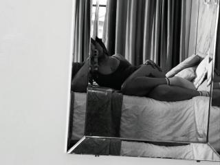 Δείτε την λεπτομερή καρτέλα του LarissaMiller