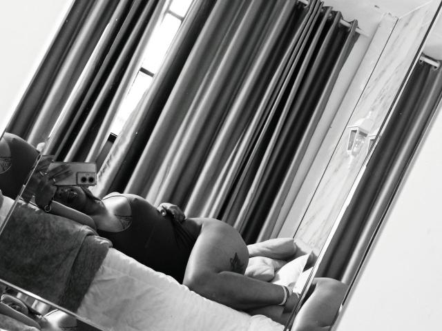 LarissaMiller - Sexe cam en vivo - 28981448