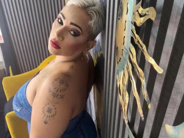 GianellaCox - Live porn &amp; sex cam - 28983137