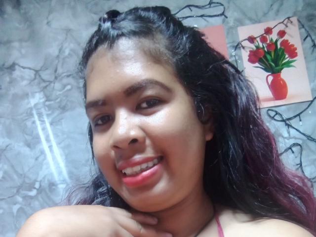 MariahSquirting69 - Live Sex Cam - 28984367