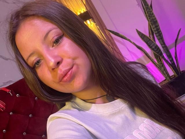 GraceRedMiller - Live porn &amp; sex cam - 28985108