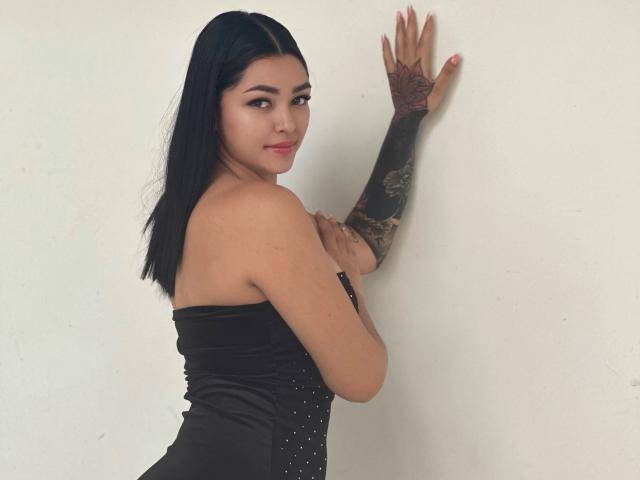 NickyThomas - Live porn &amp; sex cam - 28985477