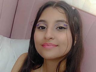 Ver la ficha detallada de ZoeHillss