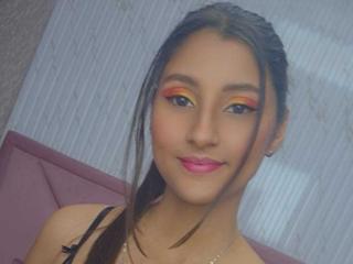 Ver la ficha detallada de ZoeHillss