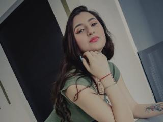 Δείτε την λεπτομερή καρτέλα του ZoeHillss