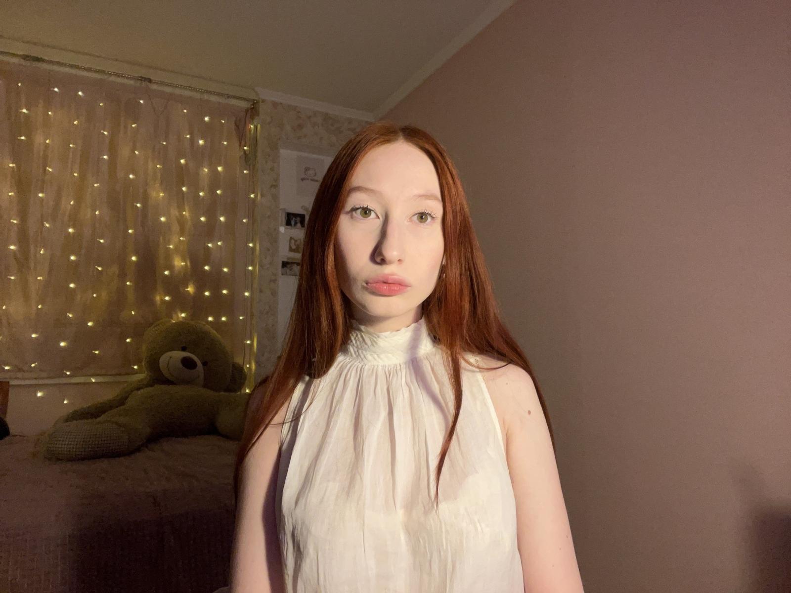 TrinhDancer - Live porn &amp; sex cam - 28988072