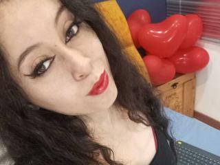 Ver la ficha detallada de KendraSimons