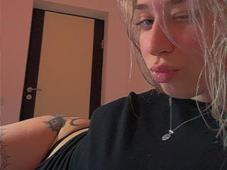 Δείτε την λεπτομερή καρτέλα του BeckyThaissa