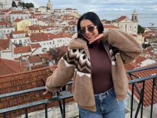 Ver la ficha detallada de IsabellaJames