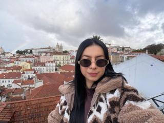 Ver la ficha detallada de IsabellaJames