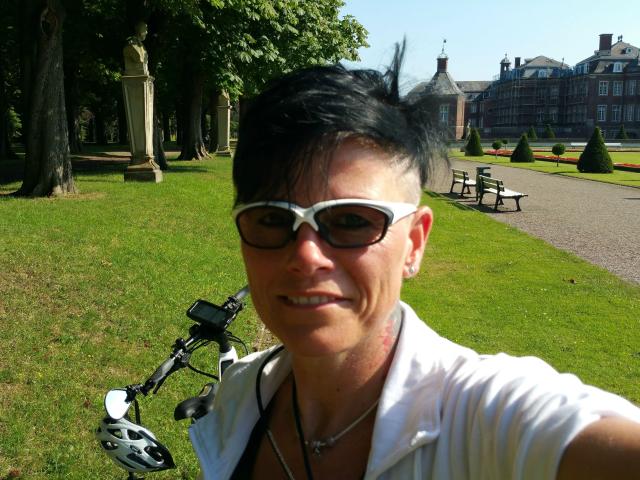 Molly-Sun - Live porn &amp; sex cam - 28998674