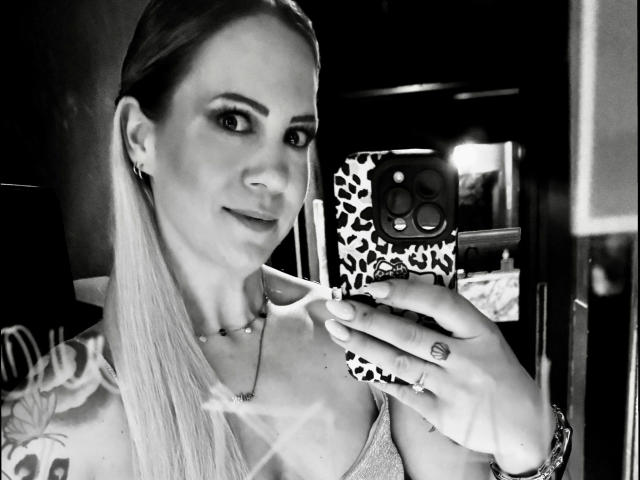 PrettyKaty27-hot - Live porn &amp; sex cam - 28998764