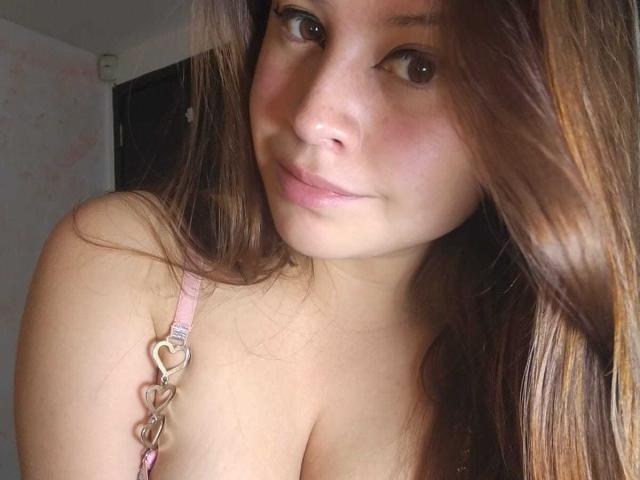 MelaniBecker - Live sex cam - 28998824