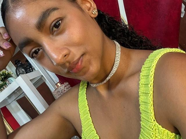 NatalyBlonder - сексуальная веб-камера в реальном времени - 28998887