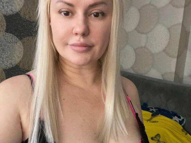 CrystallyEyes - Sexe cam en vivo - 28998965