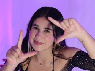 Ver la ficha detallada de KatieDesirX