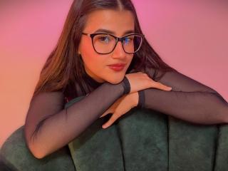 Ver la ficha detallada de IrisBlair