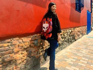 Ver la ficha detallada de PaulinaValley