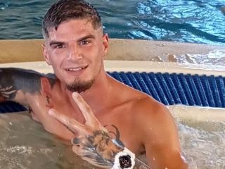 Ver la ficha detallada de RokkosiFredy