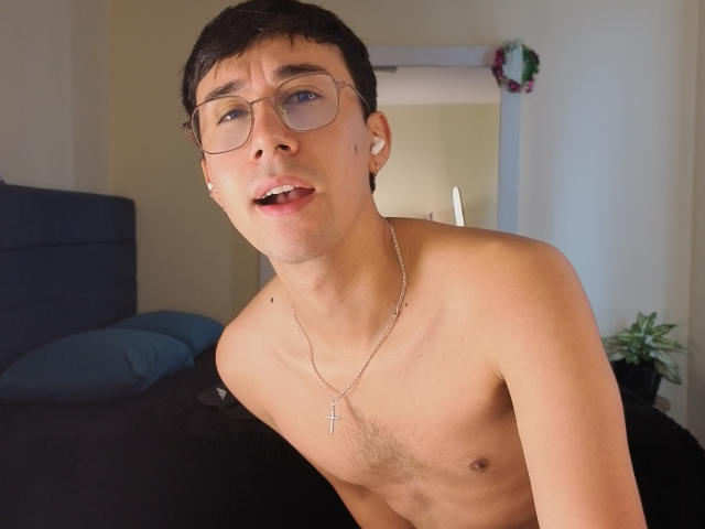 OliverHot69 - Live porn &amp; sex cam - 29005715