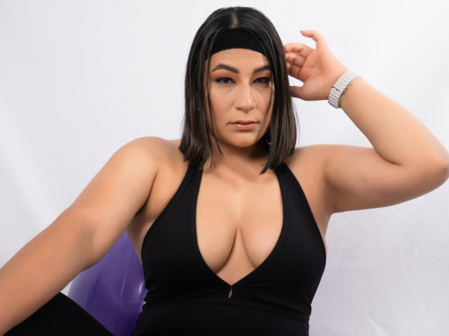 EmaFoxy - Live porn &amp; sex cam - 29006663